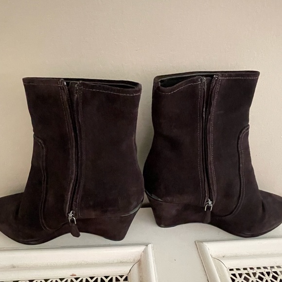 Prada dark brown suede bootie with platform bottom size 36.5 - Authenticated - Picture 5 of 12
